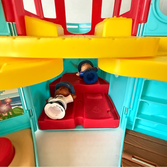 Fisher Price Little People Travel Together Friend Ship Boat Cruise Light & Sound - Picture 8 of 16